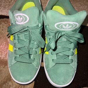 Adidas women Sneakers in Green with Yellow Highlights